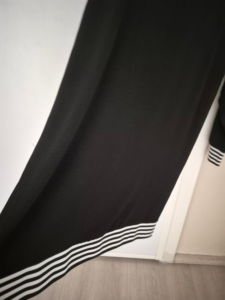 Siyah Uzun Kollu Salaş Kadın Tunik - Görsel 4