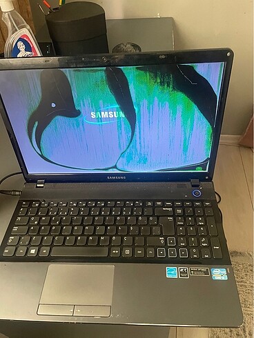 Laptop