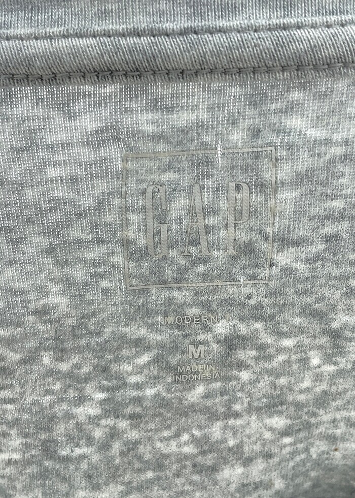 Gap T-shirt %70 İndirimli. - Görsel 4