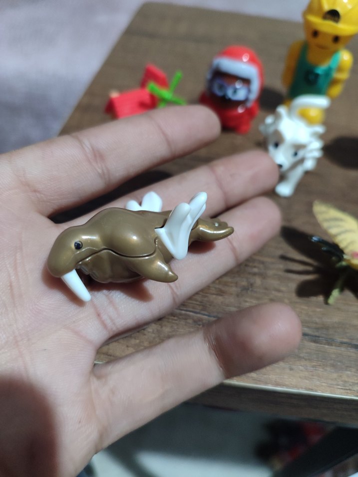 Renkli Mini Aksiyon Figürleri Seti - Görsel 2