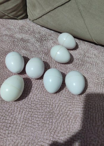 Beyaz Plastik Oyuncak Yumurtalar - Görsel 3