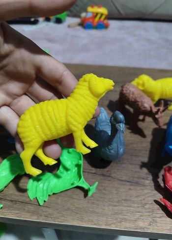 Renkli Plastik Hayvan Figürleri Seti - Görsel 5