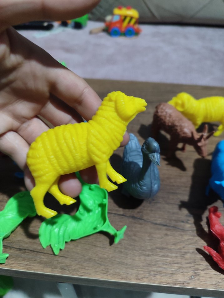 Renkli Plastik Hayvan Figürleri Seti - Görsel 5