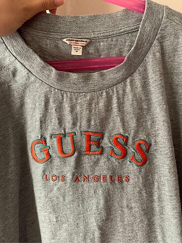 Guess crop