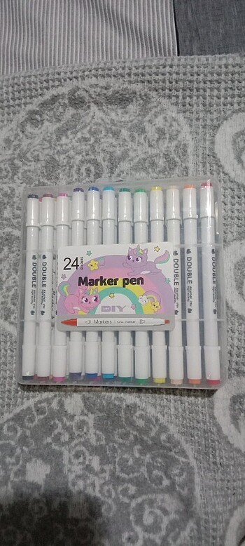 Marker set . Mr DIY