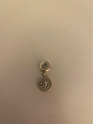  Beden Pandora Sallantılı Charm