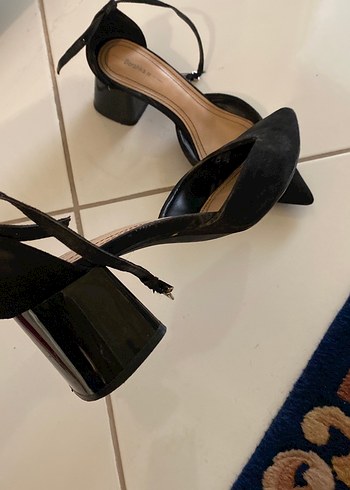 37 Beden siyah Renk Bershka Siyah Topuklu Ayakkabı
