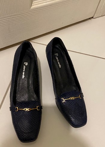 37 Beden Pierre Cardin Lacivert Yılan Derisi Topuklu Ayakkabı