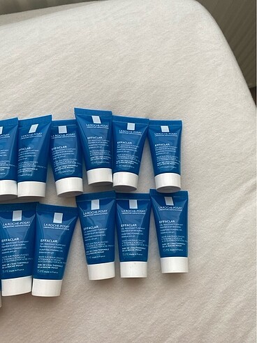  Beden La Roche Posay Effaclar Jel Temizleme