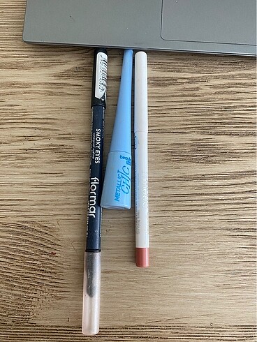 Beaulis Mavi Eyeliner, Beaulis Dudak Kalemi, Flormar Siyah Göz K