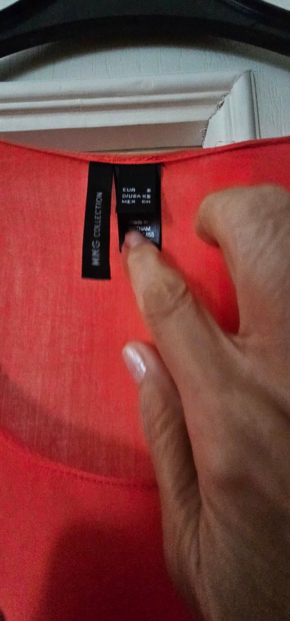 Kırmızı Dökümlü Kadın Bluz - Görsel 3