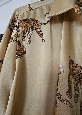 Düğmeli Leopar Desenli Kadın Gömlek - Görsel 5
