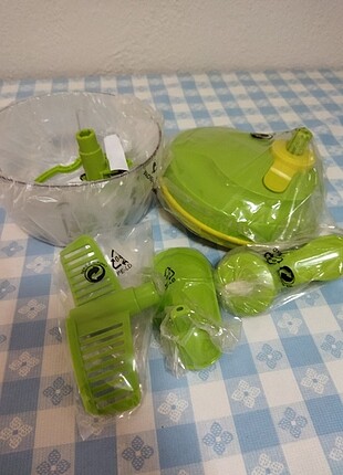 Beden yeşil Renk Tupperware Süper Şef