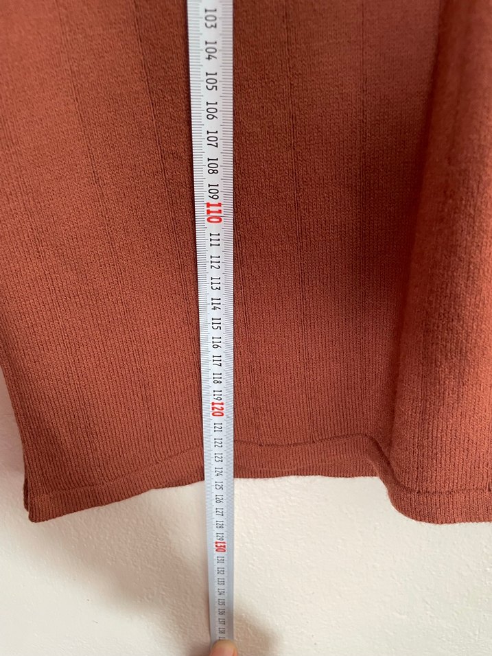 Düğmeli V Yaka Kolsuz Uzun Triko Elbise - Görsel 5