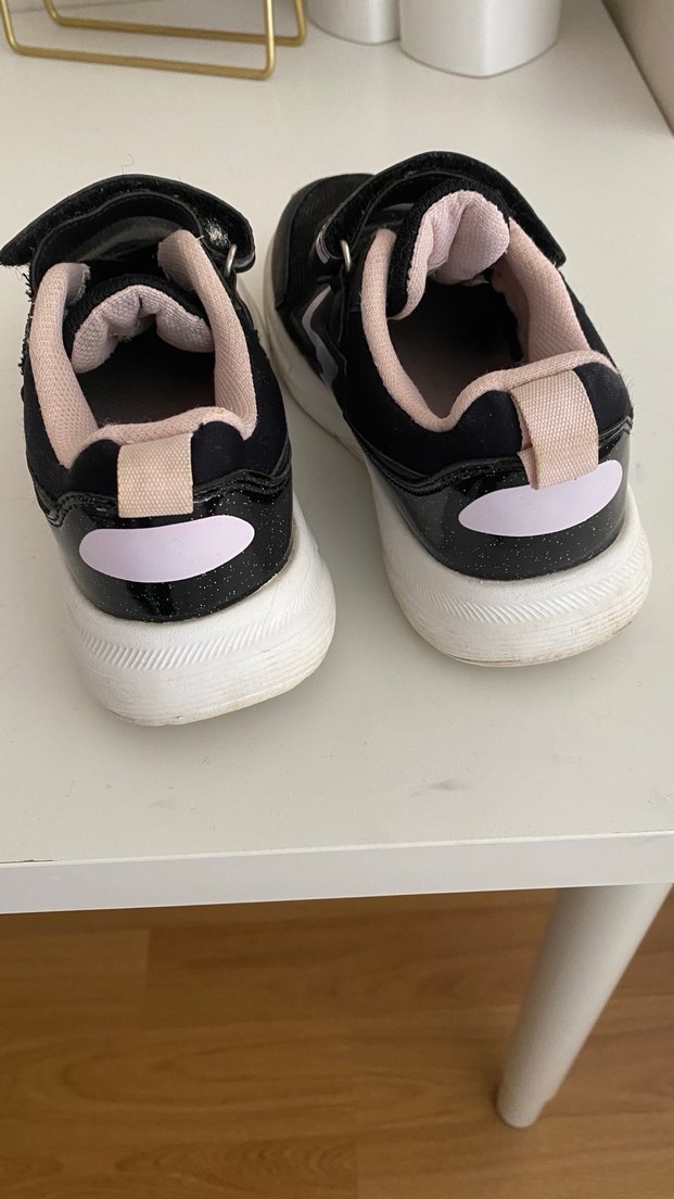 Kız Çocuk Siyah Cırtlı Spor Ayakkabı - Görsel 3