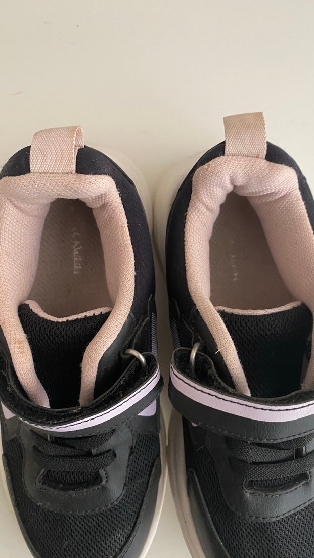 Kız Çocuk Siyah Cırtlı Spor Ayakkabı - Görsel 4