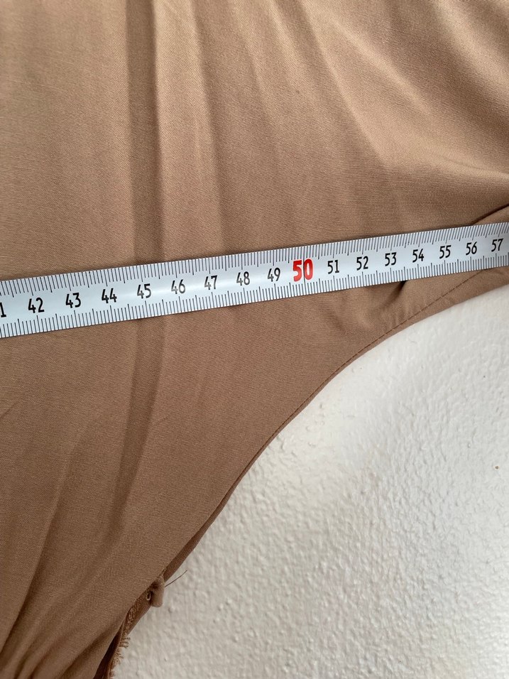 Bej Uzun Keten Elbise - Görsel 3