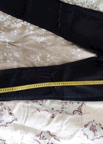 Siyah Yırtık Detaylı Kadın Skinny Jean - Görsel 3