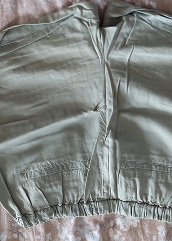 Yeşil Bol Kesim Keten Kadın Şort - Görsel 3