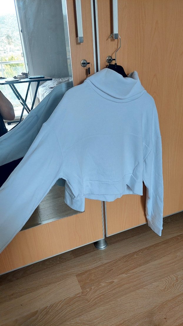 Beyaz Uzun Kollu Fermuarlı Sweatshirt - Görsel 2