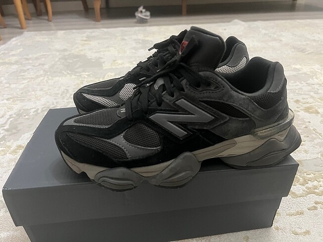 40 Beden siyah Renk New balance orijinal ayakkabı