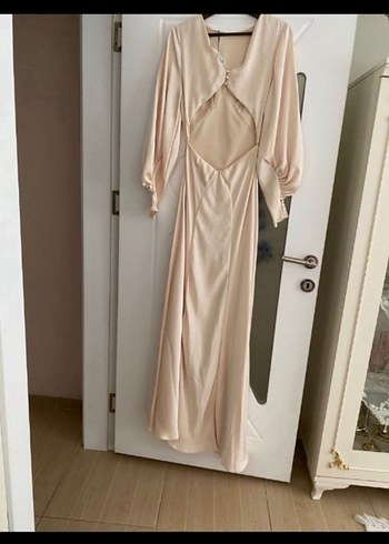 Zara Beyaz Uzun Kollu Saten Elbise - Görsel 4