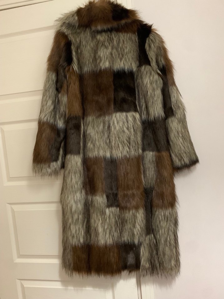 Uzun Kahverengi Kürk Detaylı Kadın Mont - Görsel 3