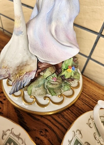 Beden Capodimonte biblo