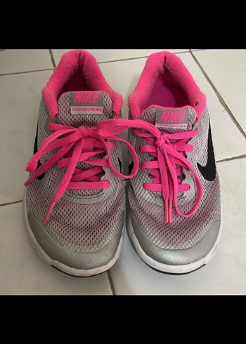 NİKE Pembe Bağcıklı Spor Ayakkabı - Görsel 3