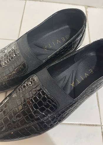 Siyah Yılan Desenli Blok Topuk Kadın Babet - Görsel 3