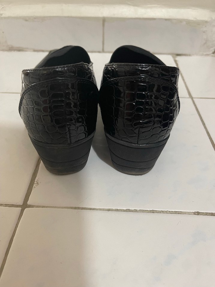 Siyah Yılan Desenli Blok Topuk Kadın Babet - Görsel 5