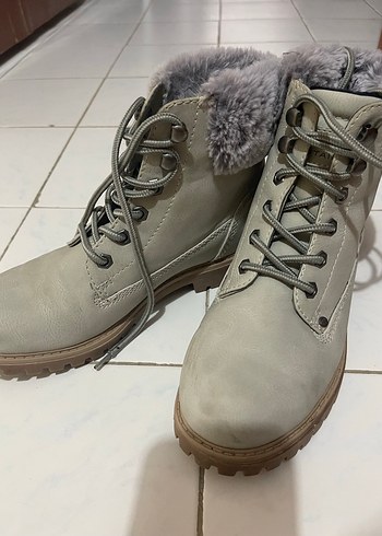 Gri Kadın Süet Kürklü Dolgu Topuk Bot - Görsel 3