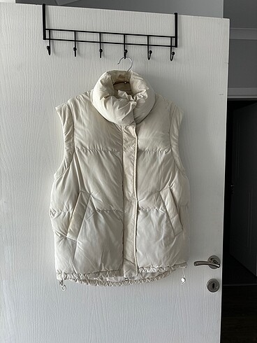 Bershka Şişme Yelek
