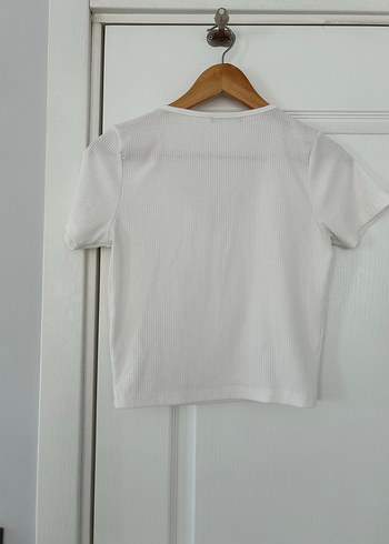 Kadın Beyaz V Yakalı Kısa Kollu Crop Üst - Görsel 2