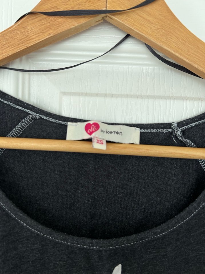 Koton Siyah Baskılı Kısa Kollu Crop Tişört - Görsel 4