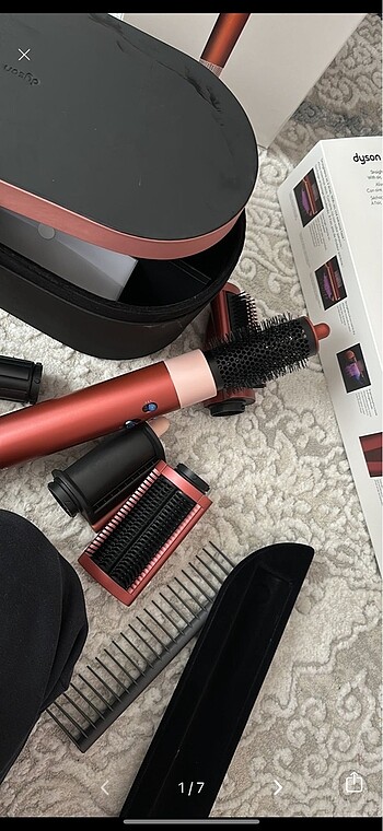 Dyson airwrap