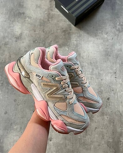 New balance 9060 pembe model