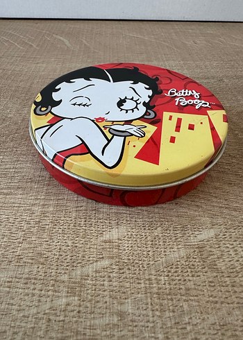 Betty Boop Temalı Yuvarlak Metal Kutusu