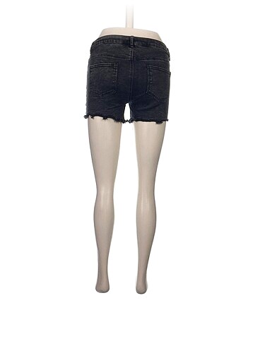 universal Beden H&M Mini Şort %70 İndirimli.