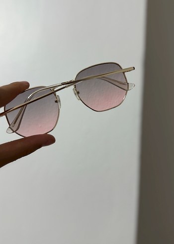 Gold metal Çerçeveli Pastel Pembe Kadın Gözlüğü