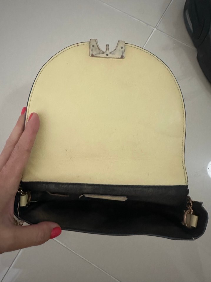 Bej Yılan Derisi Desenli Zincir Detaylı Kadın Çanta - Görsel 3