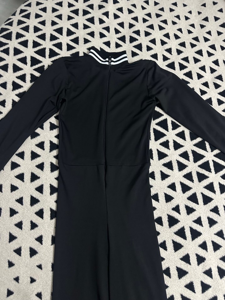 Uzun Kollu Siyah Tulum - Görsel 3