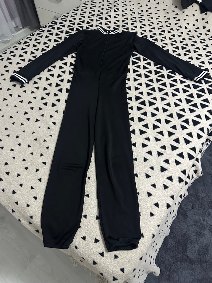 Uzun Kollu Siyah Tulum - Görsel 4