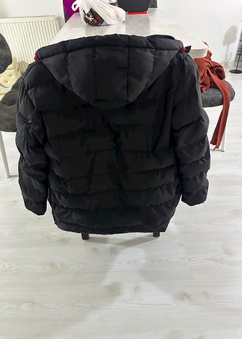 Siyah Kadın Mini Kışlık Kapüşonlu Mont - Görsel 3