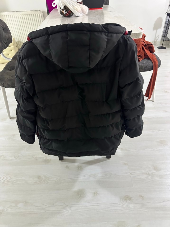 Siyah Kadın Mini Kışlık Kapüşonlu Mont - Görsel 3