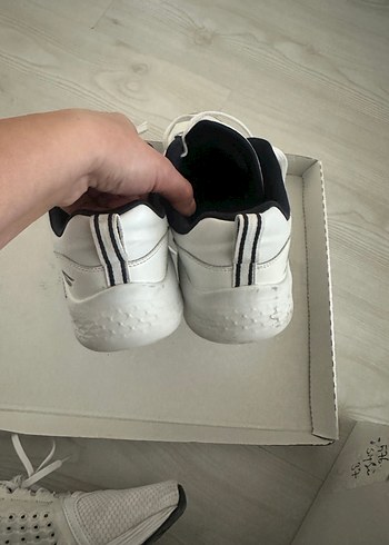 Beyaz Skechers Kadın Spor Ayakkabı - Görsel 3