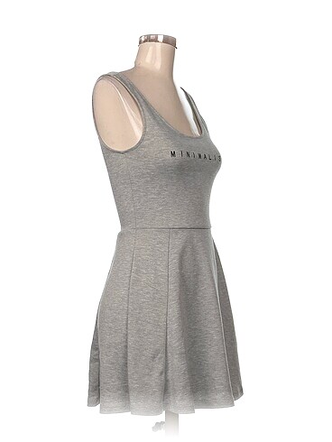 H&M H&M Mini Elbise %70 İndirimli.