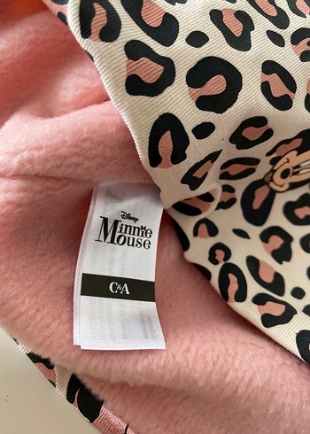 Minnie Desenli C&A Atkı veya bere - Görsel 3