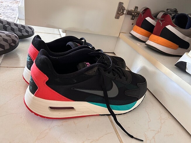 Nike Nike Siyah renkli erkek spor ayakkabı