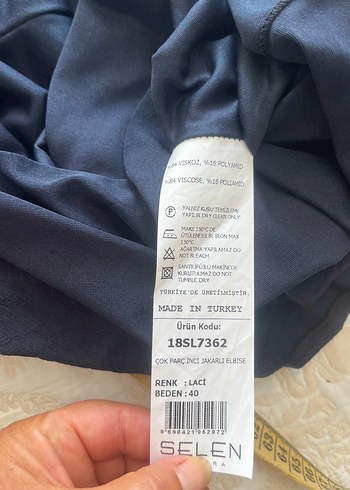 40 Beden lacivert Renk Lacivert Pilili Midi Kolsuz Elbise